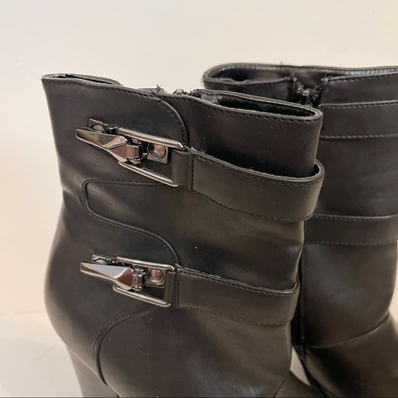 JustFab Black Pavlik Moto Ankle Black Boots - Picture 3 of 8